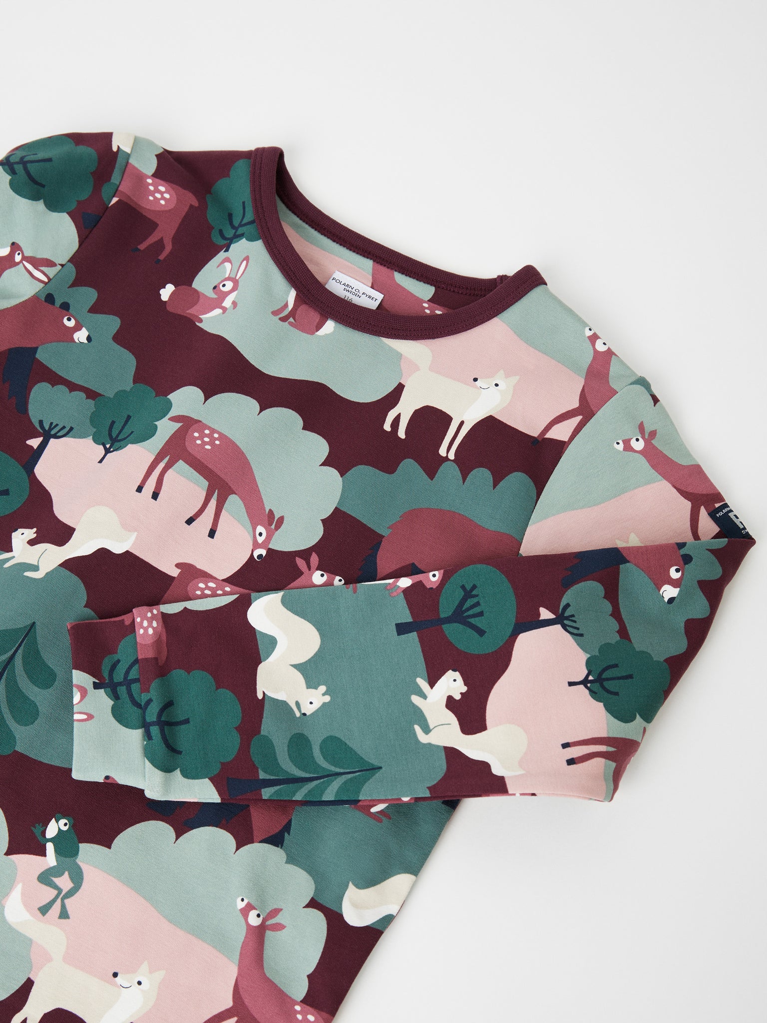 Cotton Woodland Print Red Kids Top from the Polarn O. Pyret kids collection. The best ethical kids clothes