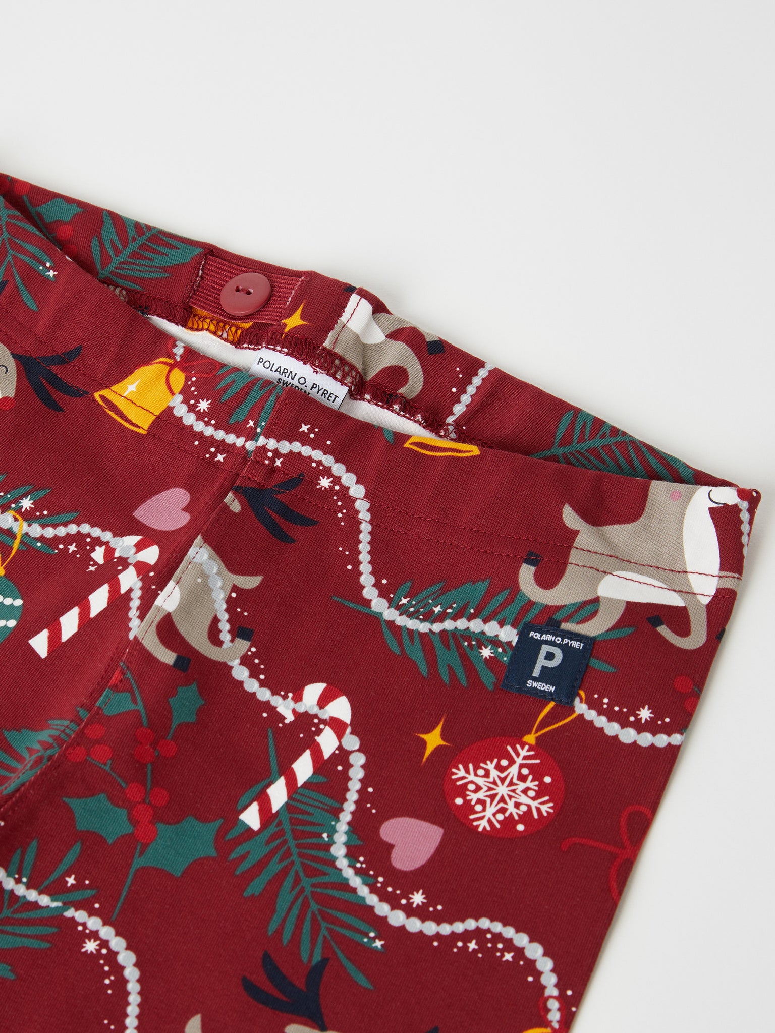 Organic Cotton Kids Christmas Leggings from the Polarn O. Pyret kidswear collection. Nordic kids clothes made from sustainable sources.