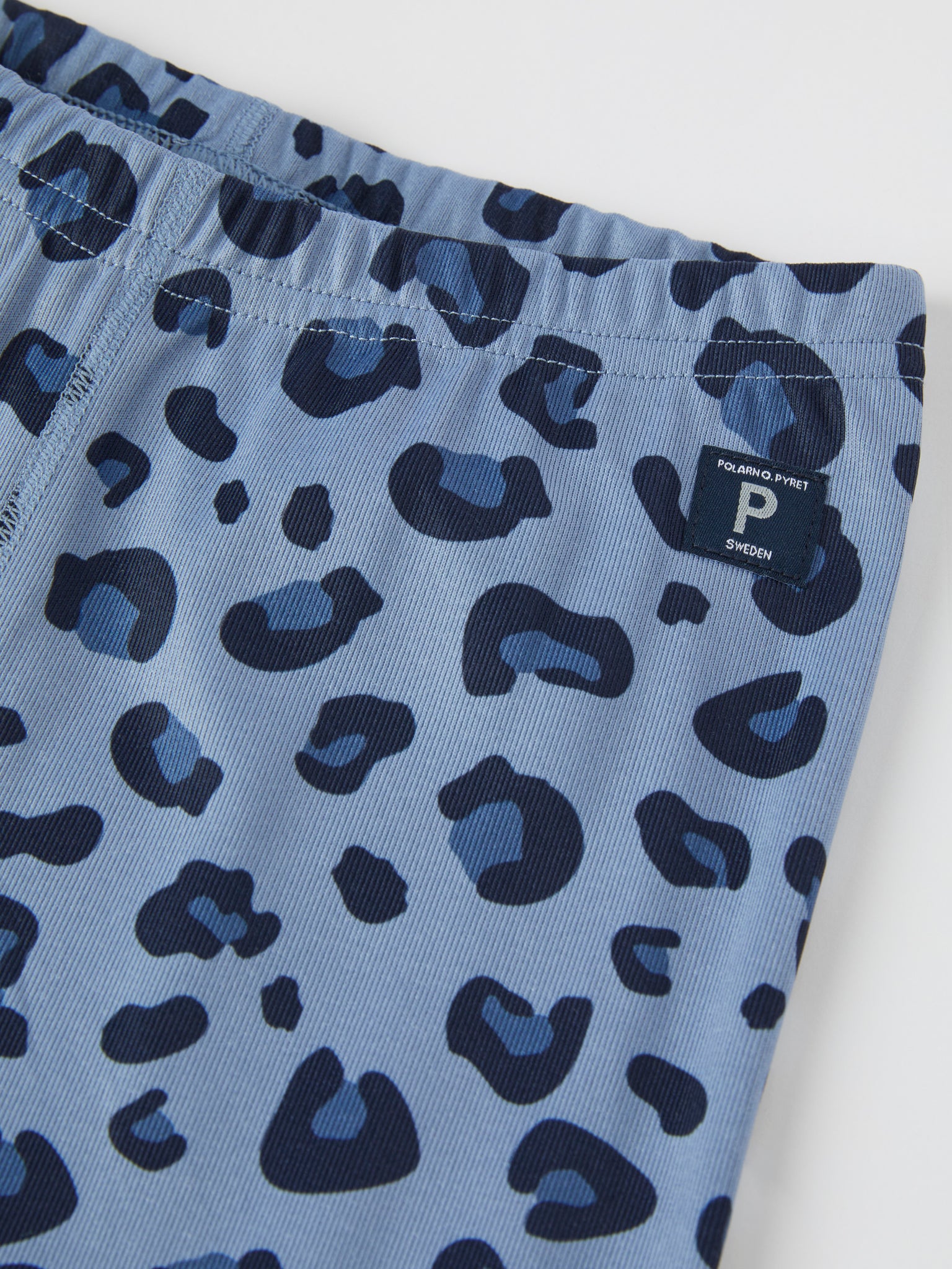 Polyester Thermal Kids Leggings from the Polarn O. Pyret kidswear collection. The best ethical kids outerwear.