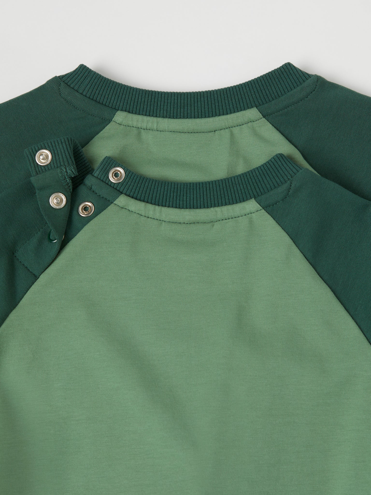 Bear Print Raglan Top from Polarn O. Pyret kidswear. Clothes made using sustainably sourced materials.