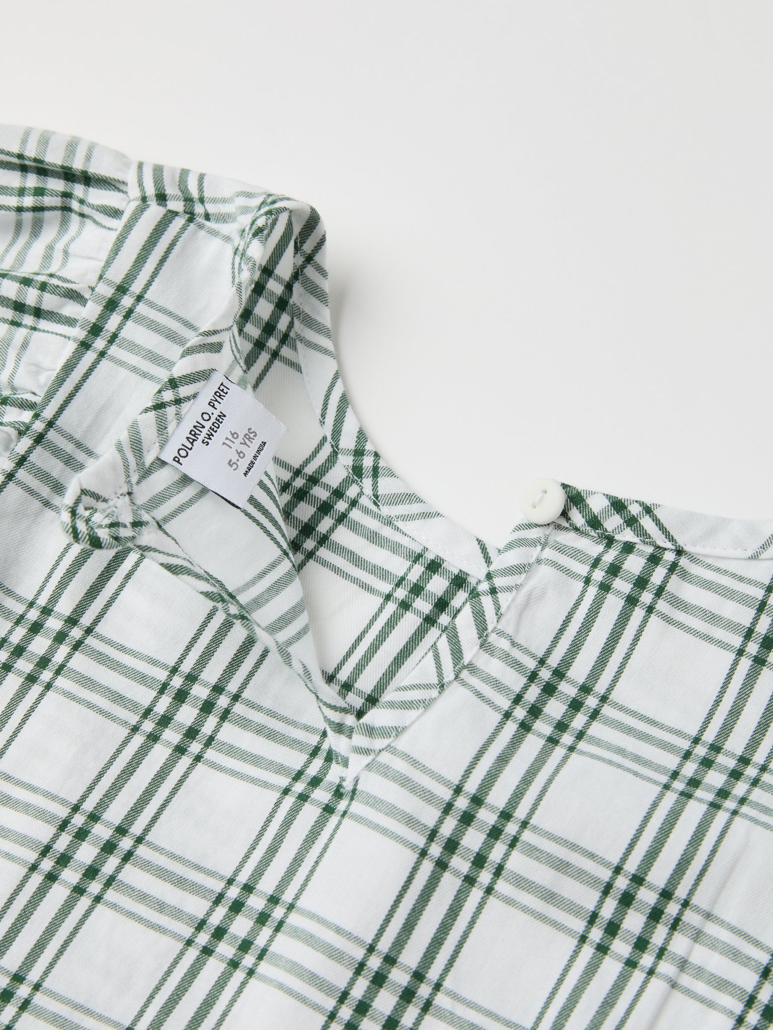 Organic Cotton Checked Kids Blouse from the Polarn O. Pyret kidswear collection. Nordic kids clothes made from sustainable sources.