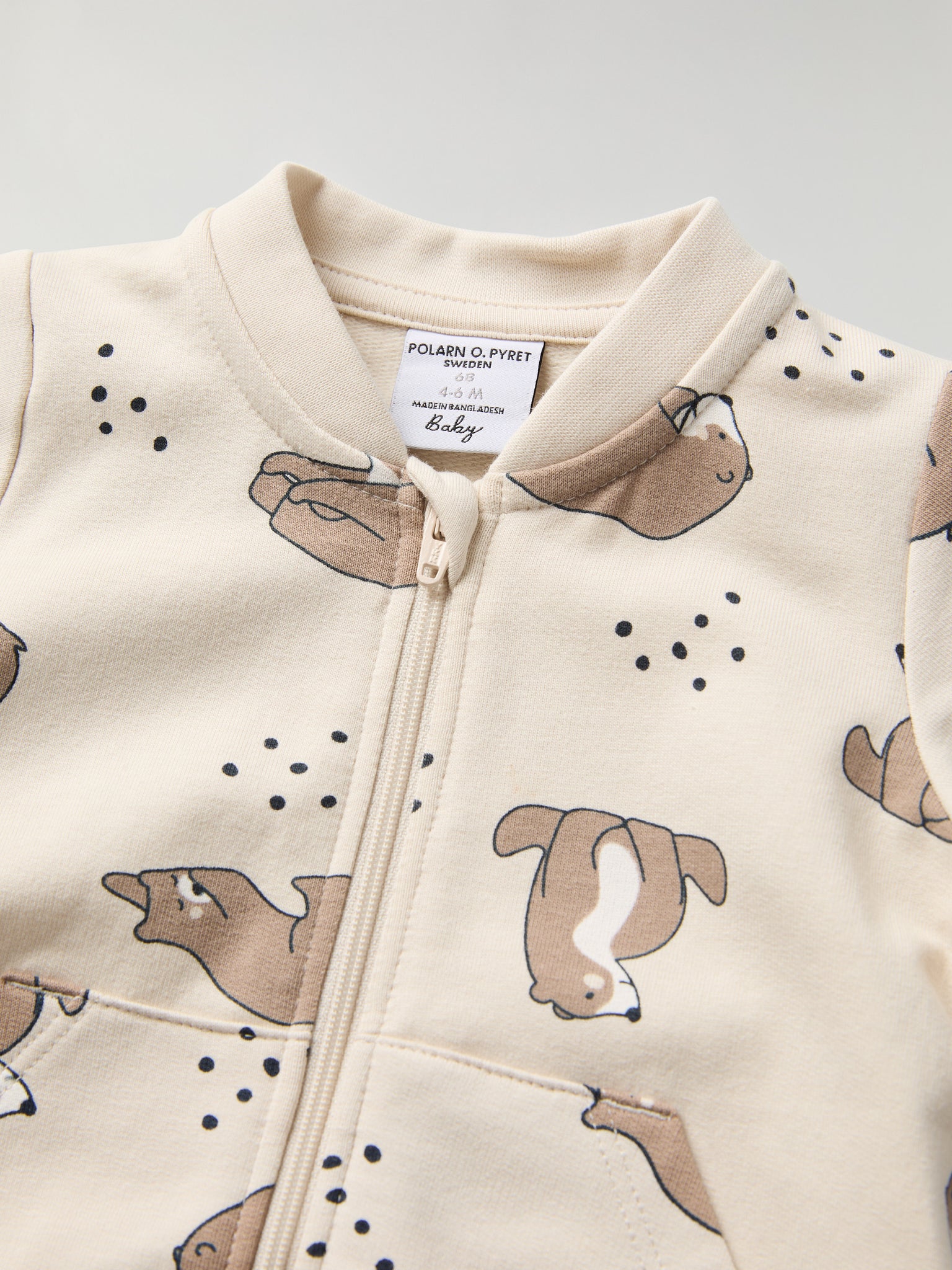 Bear Print Baby Romper from the Polarn O. Pyret baby collection. Nordic kids clothes made from sustainable sources.