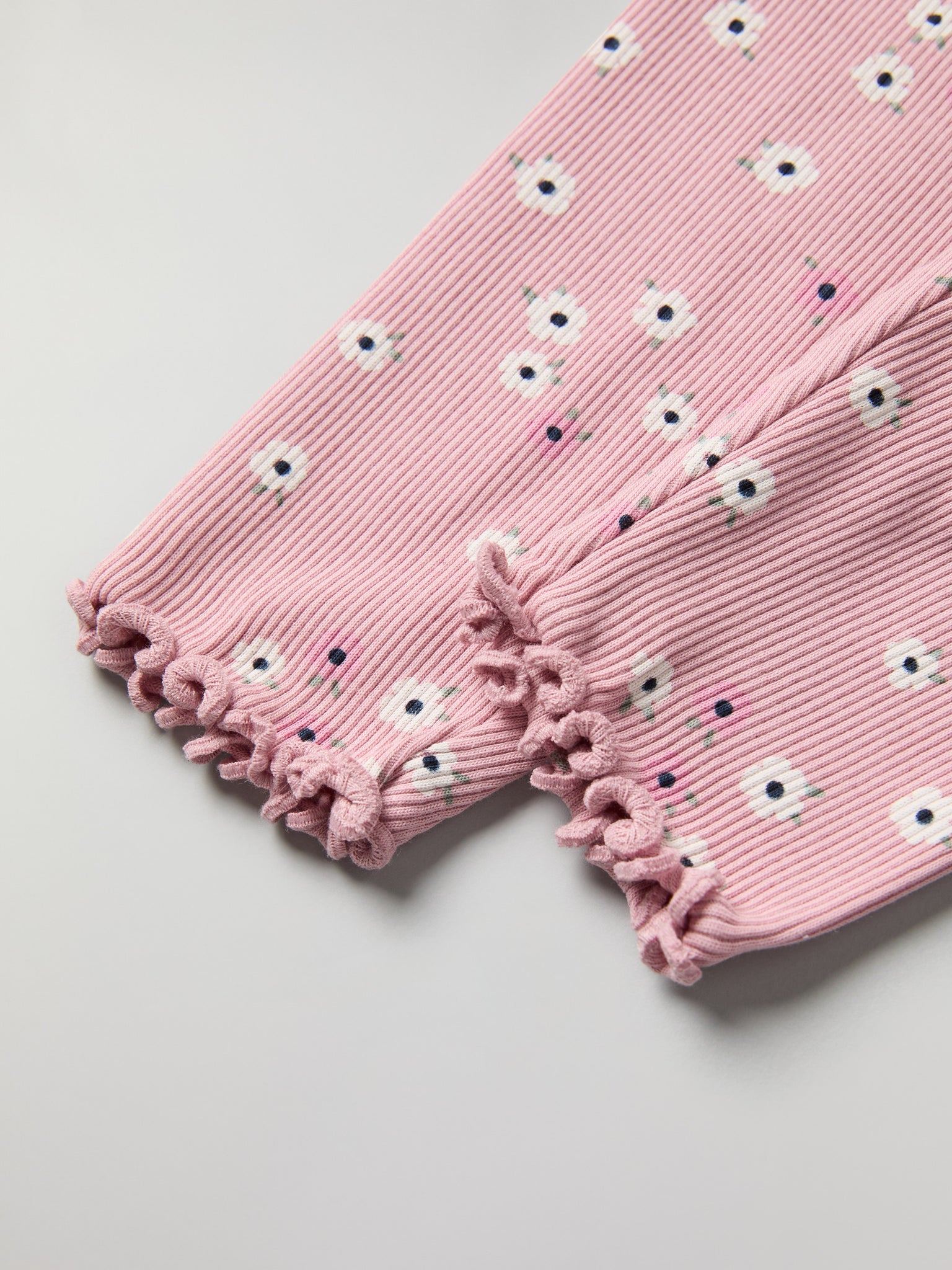 Floral Print Baby Leggings from the Polarn O. Pyret baby collection. Nordic kids clothes made from sustainable sources.