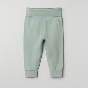 Green Soft Baby Leggings from the Polarn O. Pyret baby collection. Clothes made using sustainably sourced materials.