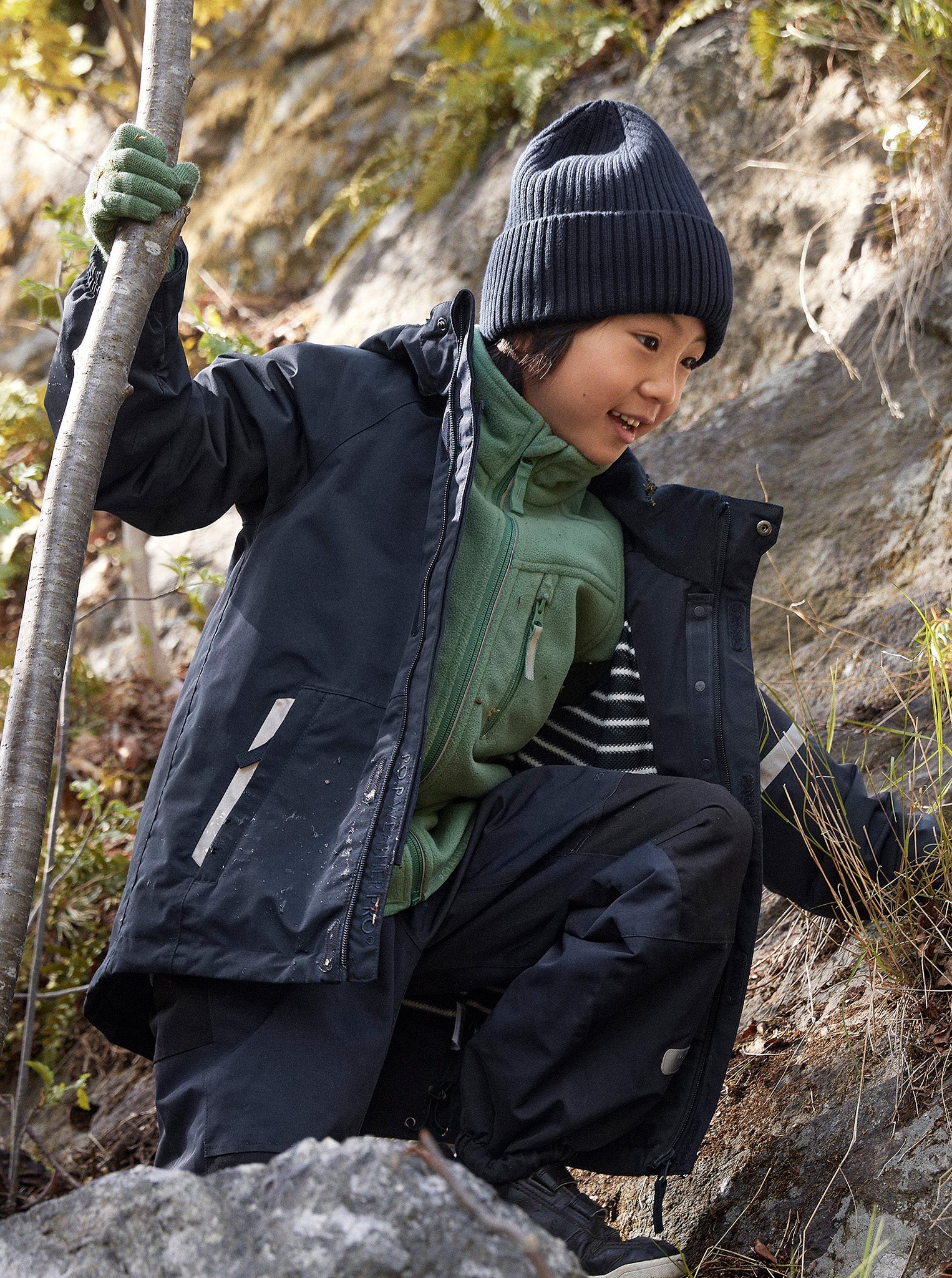 Navy Kids Knitted Hat from the Polarn O. Pyret kidswear collection. Made using ethically sourced materials.